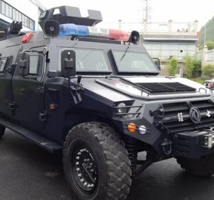 4X4 gepantserde aanvals-oproervoertuig kruiser voor grenspatrouille, communicatiecommando, aanval andere taken