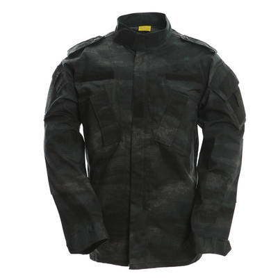Goed geventileerd militair uniform --- ACU
