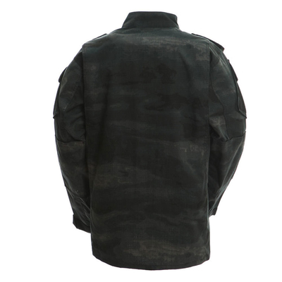 Goed geventileerd militair uniform --- ACU