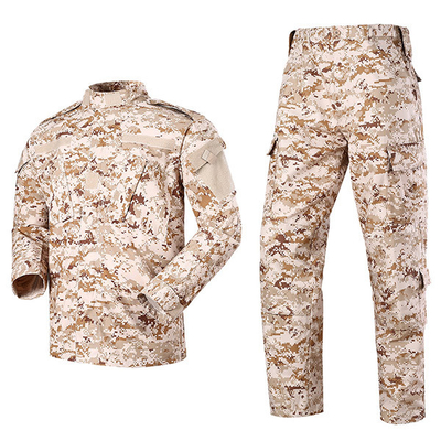 Goed geventileerd militair uniform --- ACU