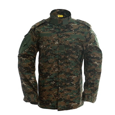 Goed geventileerd militair uniform --- ACU