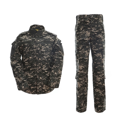 Goed geventileerd militair uniform --- ACU