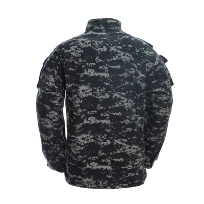 Goed geventileerd militair uniform... camouflage-uniform, gevechtsuniform.