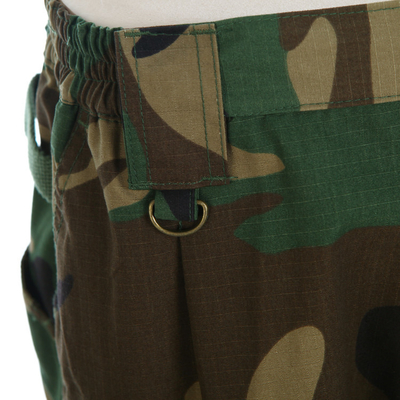 Goed geventileerd militair uniform... camouflage uniform, gevechts uniform.