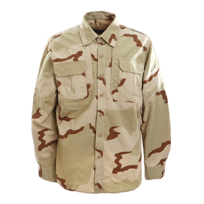 Goed geventileerd militair uniform... camouflage uniform, gevechts uniform.